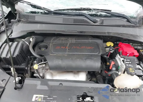 2021 Jeep Compass Latitude 4X4 from USA, damaged, VIN 3C4NJDBB4MT557883